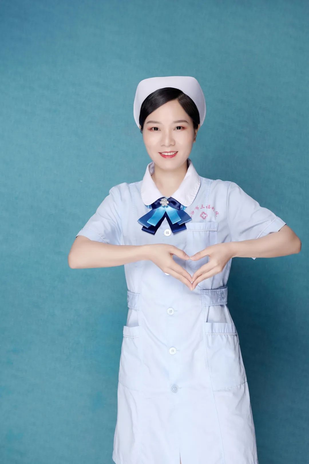 今天,她们出圈了!——致敬美丽的“提灯女神”们