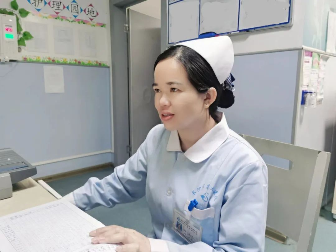 今天,她们出圈了!——致敬美丽的“提灯女神”们