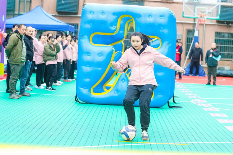 ȼȤɳеḣԺ2025ְȤζ˶ᳬȼع