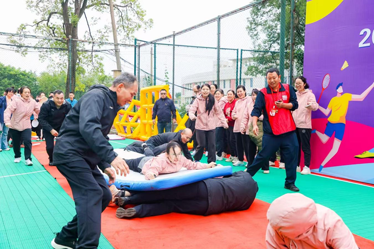 ȼȤɳеḣԺ2025ְȤζ˶ᳬȼع