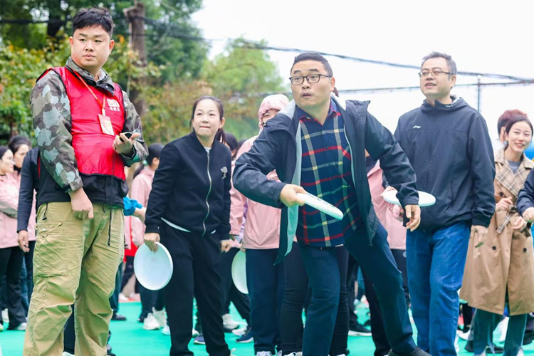 ȼȤɳеḣԺ2025ְȤζ˶ᳬȼع