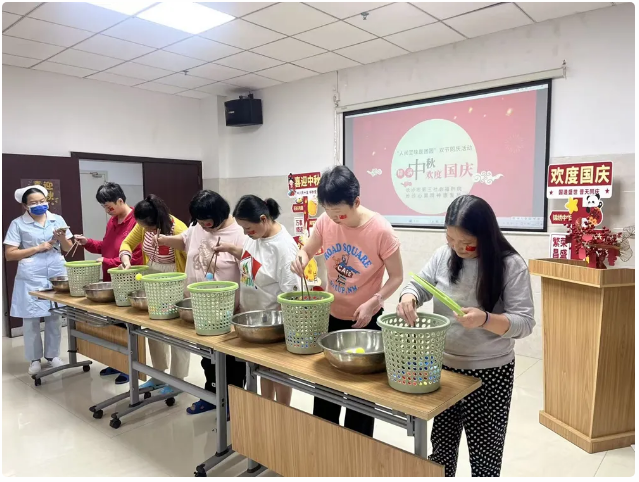 ˼䣬ůɳеḣԺůĻʵ